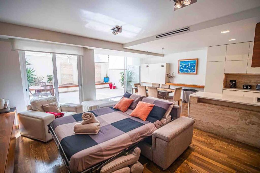 Pembroke St Julians Luxury, Comfort, Location Экстерьер фото